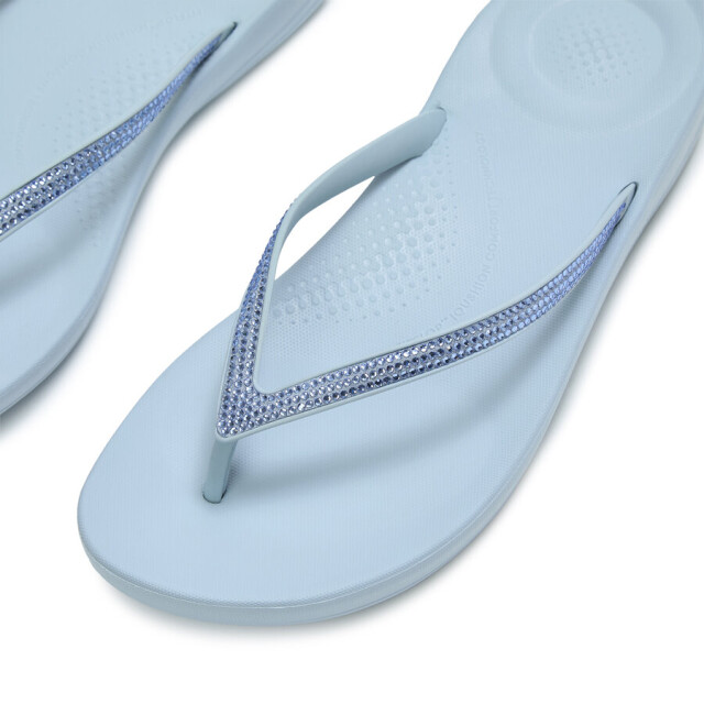 FitFlop Fitflop™ iqushion sparkle cloudy blue dames slippers – lichtgewicht ergonomische teenslippers FitFlop™ Iqushion Sparkle Cloudy Blue Dames Slippers – Lichtgewicht Ergonomische Teenslippers large