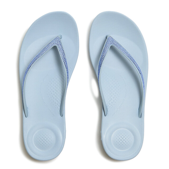 FitFlop Fitflop™ iqushion sparkle cloudy blue dames slippers – lichtgewicht ergonomische teenslippers FitFlop™ Iqushion Sparkle Cloudy Blue Dames Slippers – Lichtgewicht Ergonomische Teenslippers large