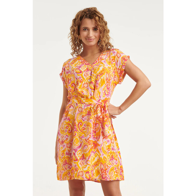 Smashed Lemon Korte jurk met ceintuur en oranje-roze paisley print | 8718679039918 large