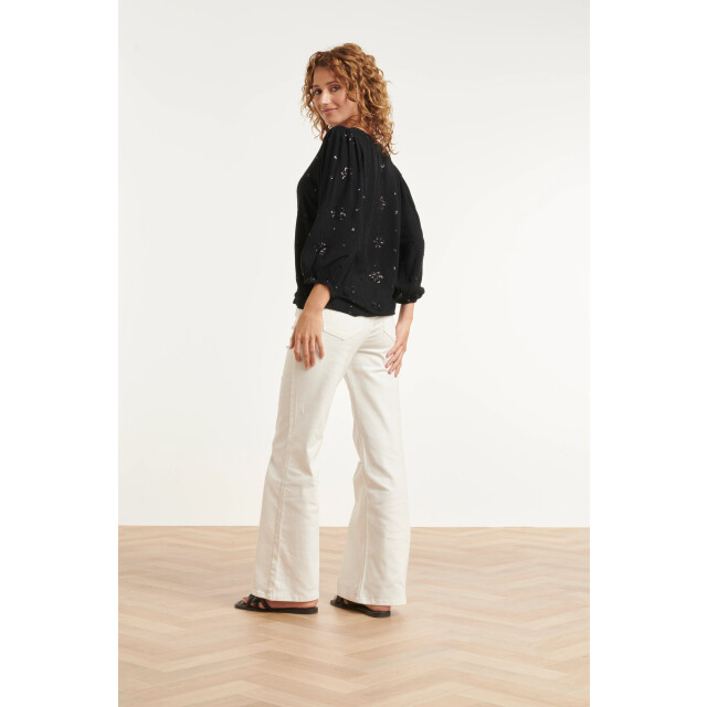 Smashed Lemon Zwarte blouse met subtiel goudkleurig borduursel en v-hals | 8718679040792 large