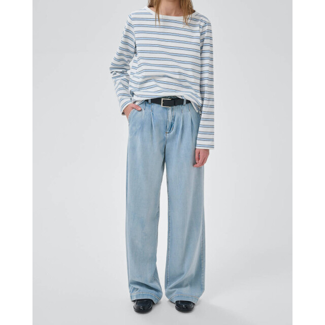 My Essential Wardrobe Jeans 10705459 mwzito My Essential Wardrobe Jeans 10705459 MWZito large