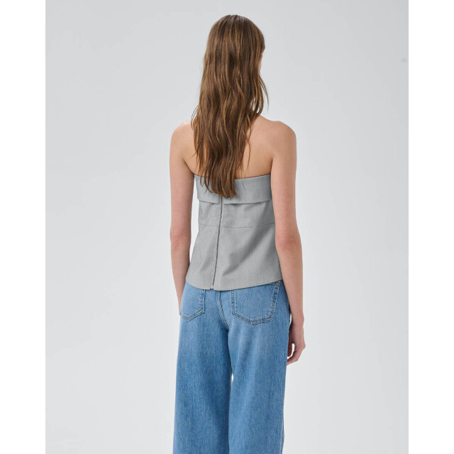 My Essential Wardrobe Top zonder mouw 10705453 mwhanna My Essential Wardrobe Top zonder mouw 10705453 MWHanna large