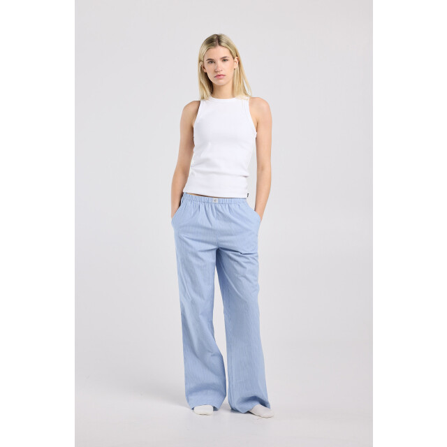 America Today Mya 2422002390 034 large