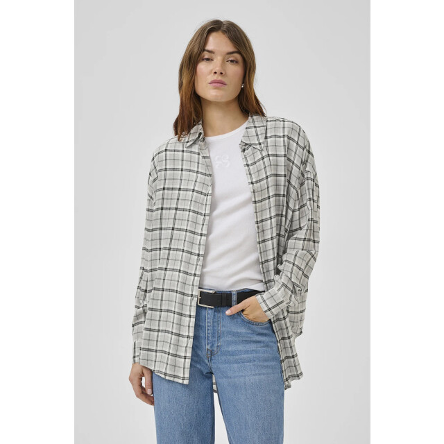 My Essential Wardrobe 10705502 iris boxy shirt 10705502 Iris Boxy Shirt large