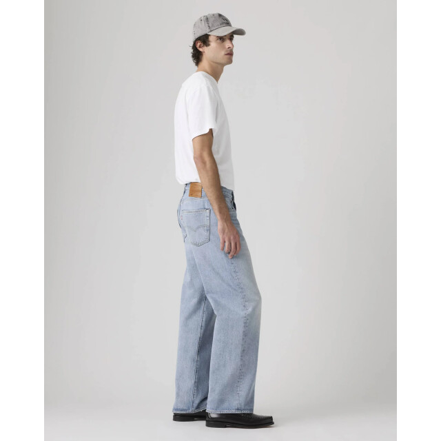 Levi's 501 loose in my bronco 0057U-0009 large