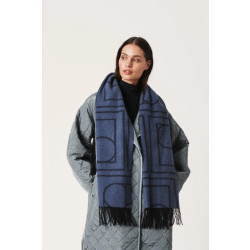 Soaked in Luxury 30406123 pentile scarf