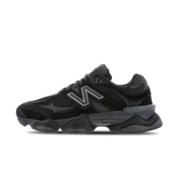 New Balance 9060 triple black