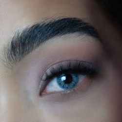 DEZZY'S Kleurlenzen | taylor blue gray blue op sterkte ( jaarlenzen)