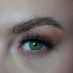 DEZZY'S Kleurlenzen | fonesta green ( jaarlenzen)