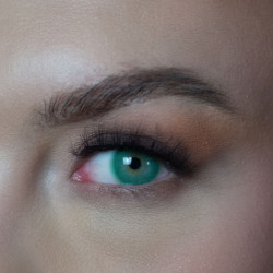 DEZZY'S Kleurlenzen | verde green ( jaarlenzen)