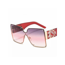 The Dezzy Factory Doll zonnebril | Rood | Luxe en Stijl in 3 Kleuren