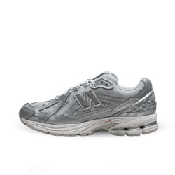 New Balance 1906d protection pack silver metallic