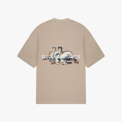 Quotrell Swan tee greige