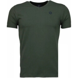 Local Fanatic Basic t-shirt