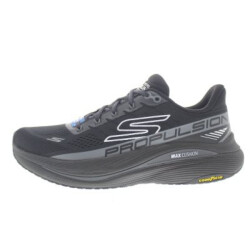 Skechers Max cushioning