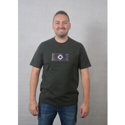 Ma.strum Tromple loeil badge tee