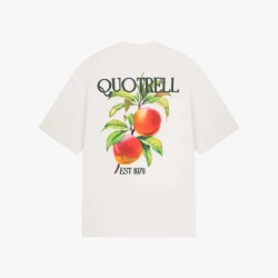 Quotrell Peaches tee off green