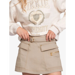 Nikkie Dames skort itu