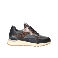 Piedi Nudi Sneakers nova