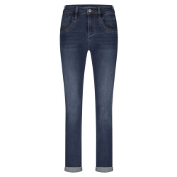 Red Button Kate embroidery