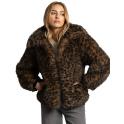 Nikkie Leiden coat
