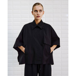 WithBlack Cape 00001579 wblmedus
