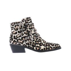 Paris Punk Dames western fashion focus wine