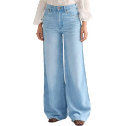 Wrangler Canyon prairie pathway