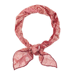 Maison Hotel Shawl poe