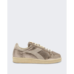 Diadora Dames prestige metal used